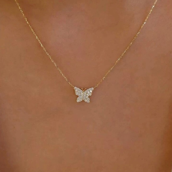 Beautiful Charm Necklace - Picture 1 of 2